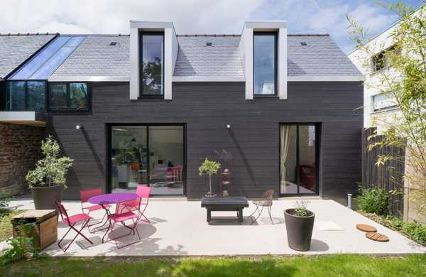 Maison mitoyenne au style contemporain réalisée par un architecte d'intérieur à Lille