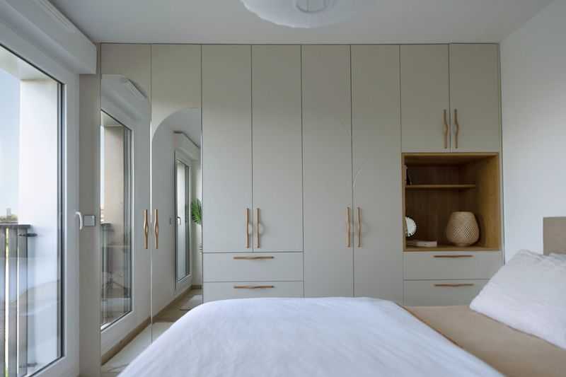 Chambre parentale aménagé par un architecte d'intérieur dans le cadre de l'achat d'un appartement en VEFA