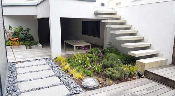 Création d'un jardin contemporain pour une maison neuve dans les Hauts-de-France