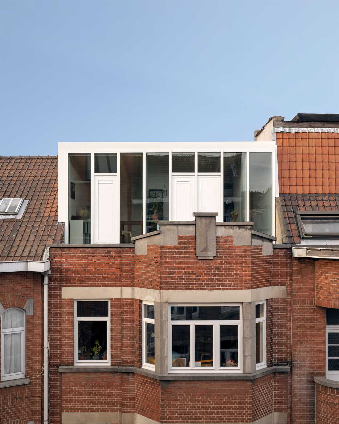 Raising of an old house by an architect in Nord departement