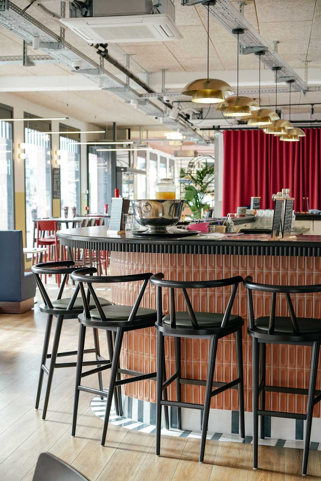 Renovation of a restaurant in Lille by an architect specializing in commercial architecture